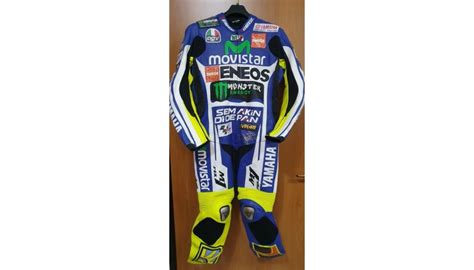 tuta replica valentino rossi